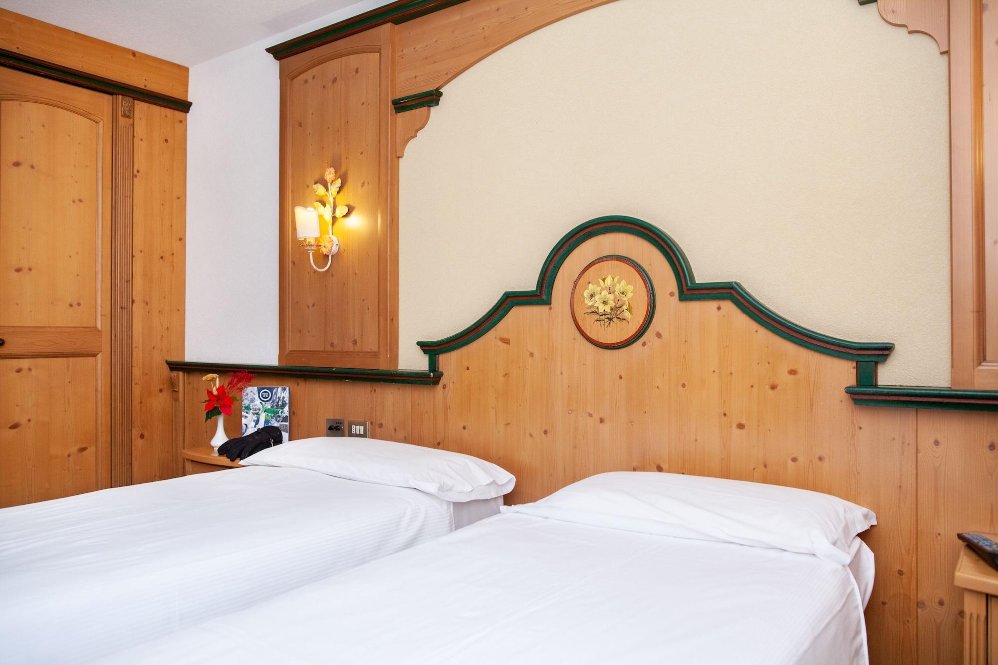 TH San Pellegrino - Monzoni Hotel Esterno foto
